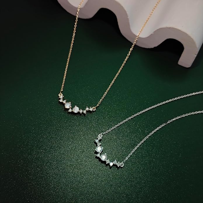 Diamond Pendant Necklace for Women, Dainty Gold Necklace 18k Gold Plated Paperclip Choker Necklaces Cute Open Oval Necklaces Simple Gold Necklace Jewelry Gifts for Women Trendy