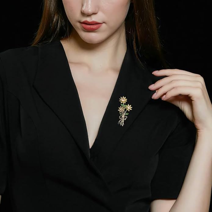 14K Gold Daisy Brooch with Crystal Inlay - Bright Bouquet Flower Crystal Brooch,Ideal Gift for Her on Special Occasions
