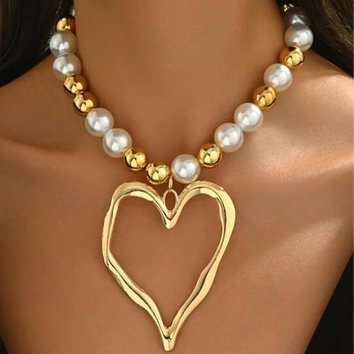 Unique Big Chunky Gold Heart Beads Necklace for Women, Charm Large Thick Hollow Love Heart Pendant Beaded Chain Choker Necklaces Party Y2K Jewelry Gift