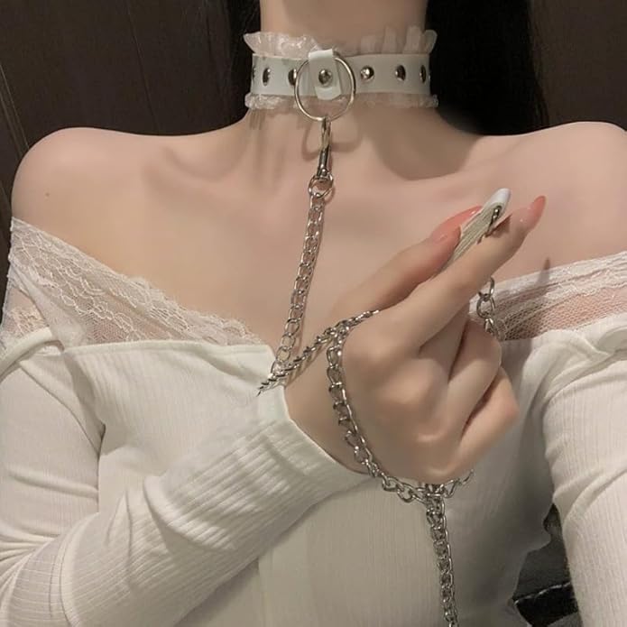 Gothic Heart Pendant Choker Necklace with Chain, Black Leather Collar, Silver Metal Hardware
