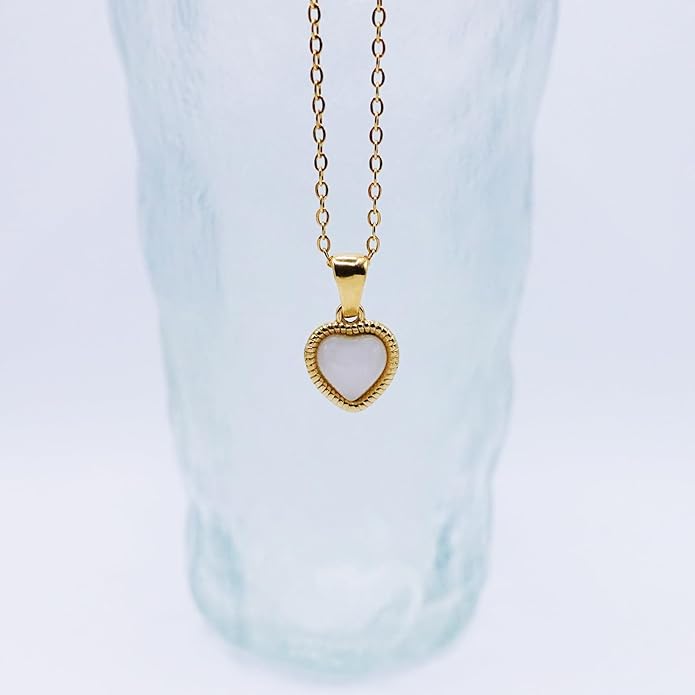 Cute Gold Heart Necklace for Women,18k Gold Plated Cubic Zirconia Charm Necklaces,Stainless Steel Women's Heart Stone Pendant Necklace for Women,16-18 Inches Adjustable Chain,Trendy Jewelry Gifts