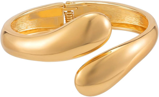 Gold Bangle Bracelets for Women Trendy Minimalist Chunky Cuff Statement Bracelet Stack 18K Gold Plated Thick Arm Cuffs Bangles Fashion Cute Jewelry