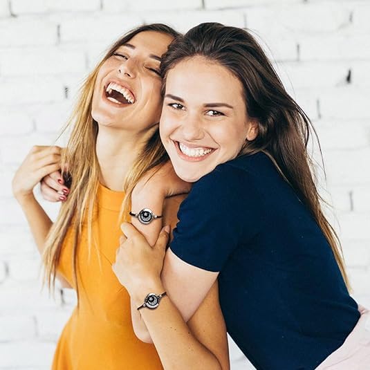 TOTWOO Long Distance Touch Bracelets for Couples, Smart Light & Vibration Love Jewelry, Long Distance Valentines Day Gifts for Him Her Women Men, One-to-One Bluetooth Pairing via App