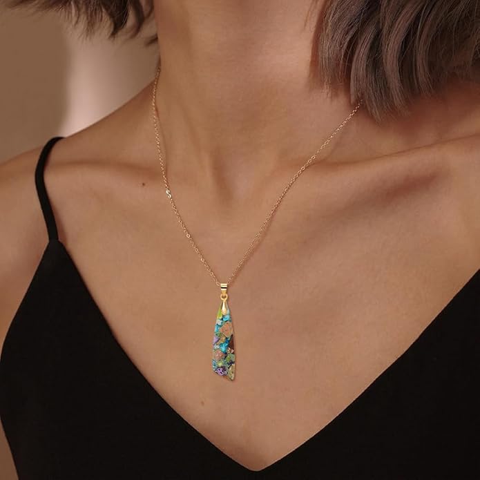 Nature Stone Necklaces for Women Boho Pendant Necklace 18K Gold Chain Necklaces