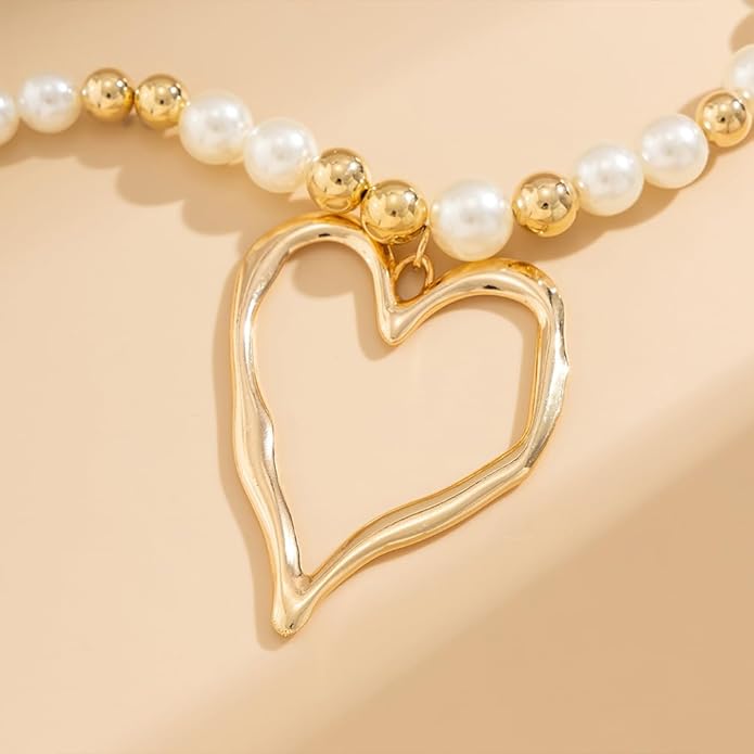 Unique Big Chunky Gold Heart Beads Necklace for Women, Charm Large Thick Hollow Love Heart Pendant Beaded Chain Choker Necklaces Party Y2K Jewelry Gift