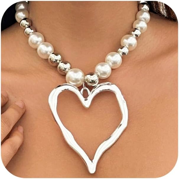 Unique Big Chunky Gold Heart Beads Necklace for Women, Charm Large Thick Hollow Love Heart Pendant Beaded Chain Choker Necklaces Party Y2K Jewelry Gift