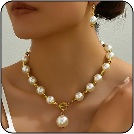 Chunky Pearl Necklaces for Women Gold Pearl Choker Necklace and Earrings Set Pearls Set Jewelry for Women