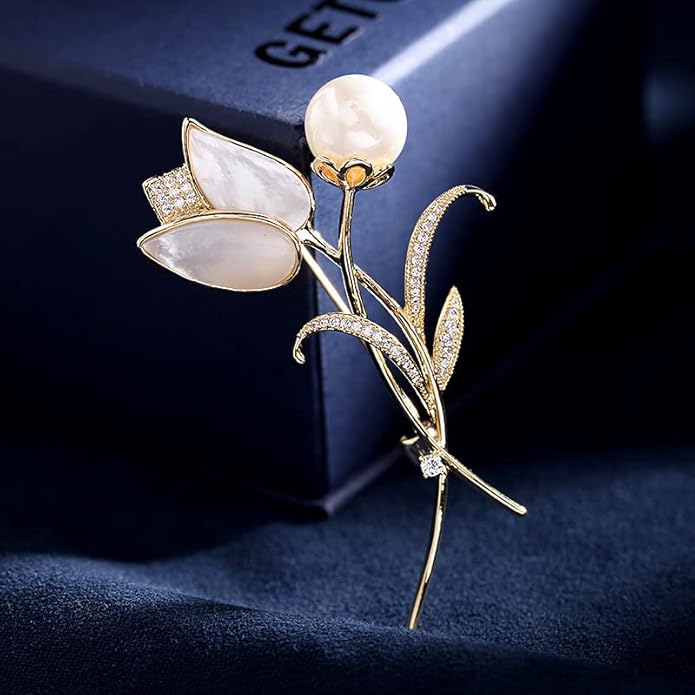 Rhinestone Flower Brooch Austrian Crystal Flower Pin 18k Gold Plated Floral Brooch Lapel Pin Jewelry Mother's Day Birthday Gifts for Mom Wife