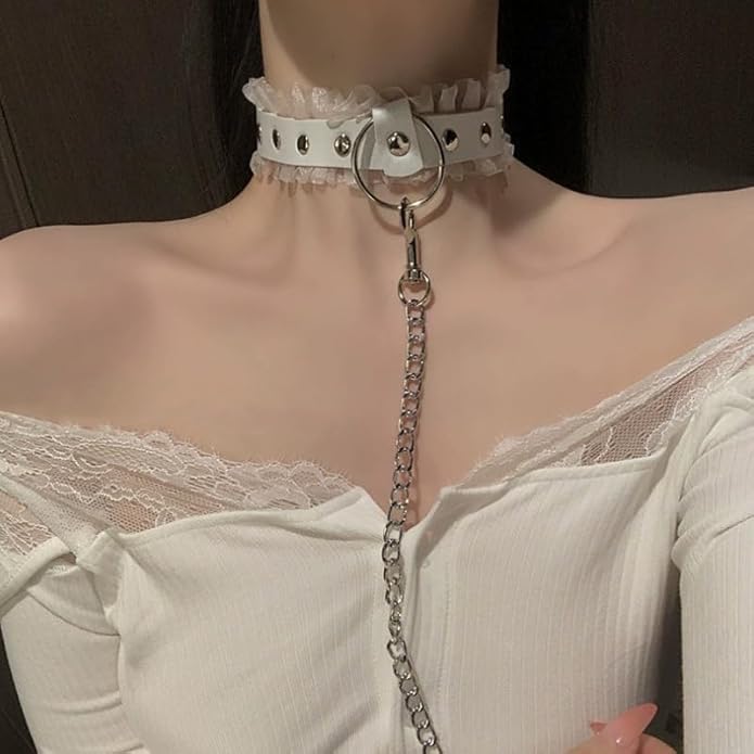 Gothic Heart Pendant Choker Necklace with Chain, Black Leather Collar, Silver Metal Hardware