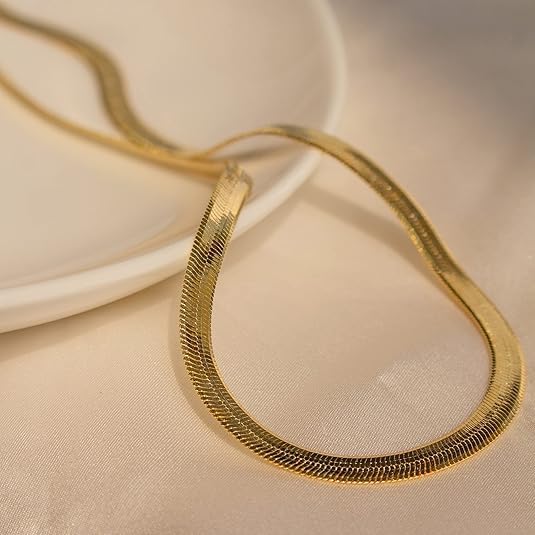 Gold Necklace for Women - Chunky 14K Gold Plated Chain Necklace Cuban Link Paperclip Chain Herringbone Statement Choker Necklace for Women Simple Trendy Jewelry Gifts