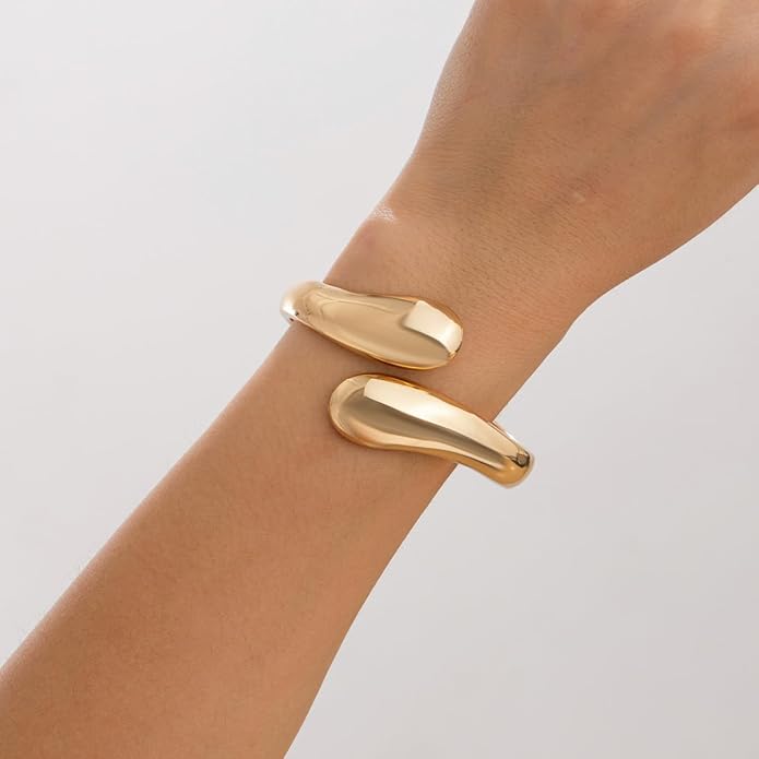 Gold Bangle Bracelets for Women Trendy Minimalist Chunky Cuff Statement Bracelet Stack 18K Gold Plated Thick Arm Cuffs Bangles Fashion Cute Jewelry