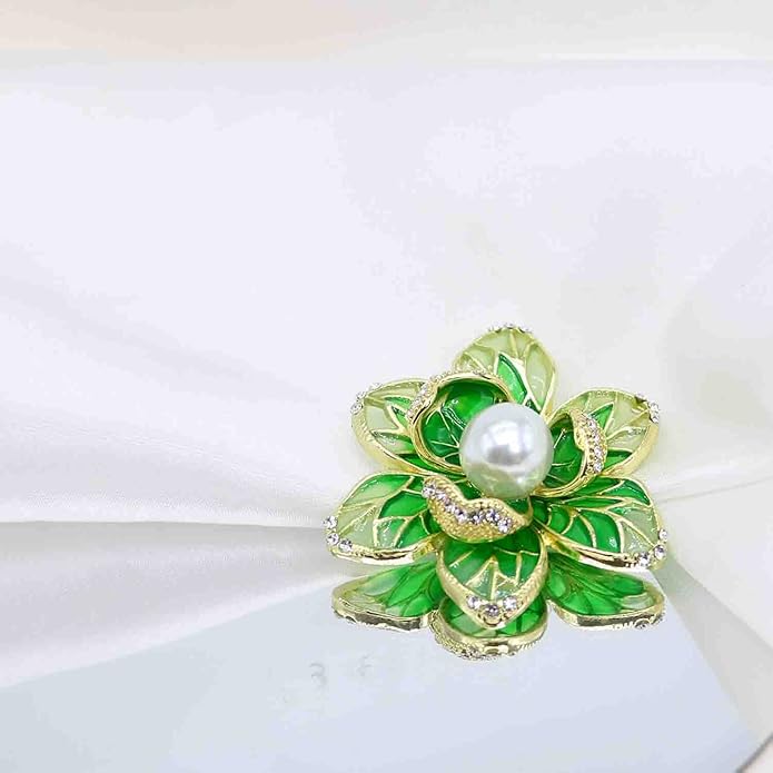 Crystal Pearl Flower Brooches Pins Fashion Beautiful Created Rhinestone Floral Brooch Good Idea for Party Dance Wedding Banquet for Elegant Women Girl