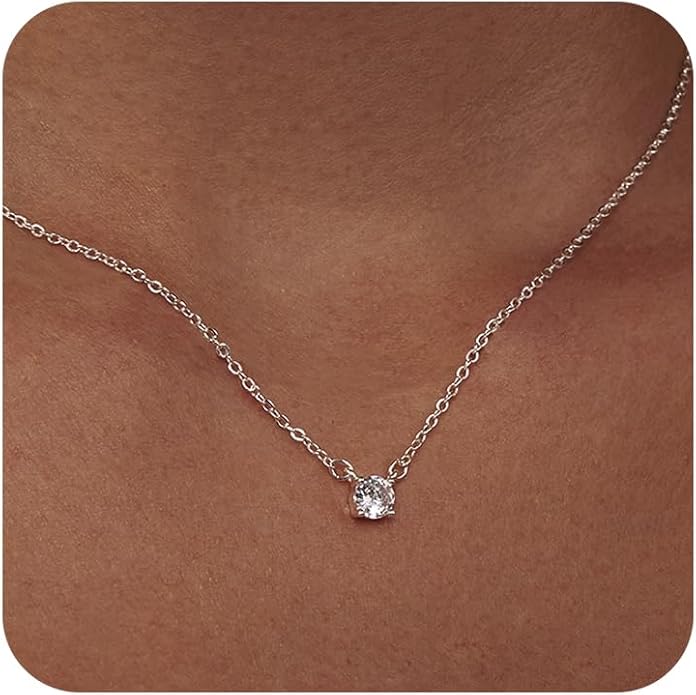 Diamond Pendant Necklace for Women, Dainty Gold Necklace 18k Gold Plated Paperclip Choker Necklaces Cute Open Oval Necklaces Simple Gold Necklace Jewelry Gifts for Women Trendy