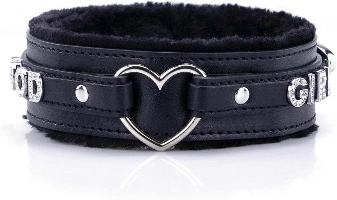 Leather Heart O-ring Collar Necklace for Women, Adjustable Gothic Punk Collar with Letters Soft Furry Choker Jewelry