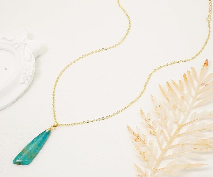 Nature Stone Necklaces for Women Boho Pendant Necklace 18K Gold Chain Necklaces