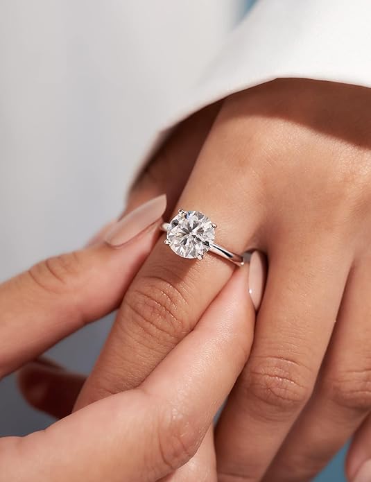 IMOLOVE Solitaire Moissanite Engagement Ring, 1CT D Color VVS1 Clarity, 925 Sterling Silver with 18K White Gold Plated, Ideal Gift for Women
