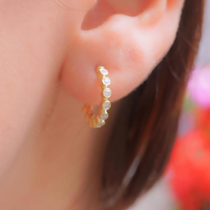 Gold Hoop Earrings for Women – Brass 18k Gold Plated Round Hoop Earrings, Lightweight Gold Plated Fashion Jewelry, Elegant Statement Earrings for Party & Daily Wear