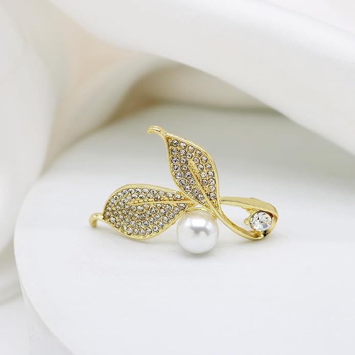 Crystal Pearl Flower Brooches Pins Fashion Beautiful Created Rhinestone Floral Brooch Good Idea for Party Dance Wedding Banquet for Elegant Women Girl