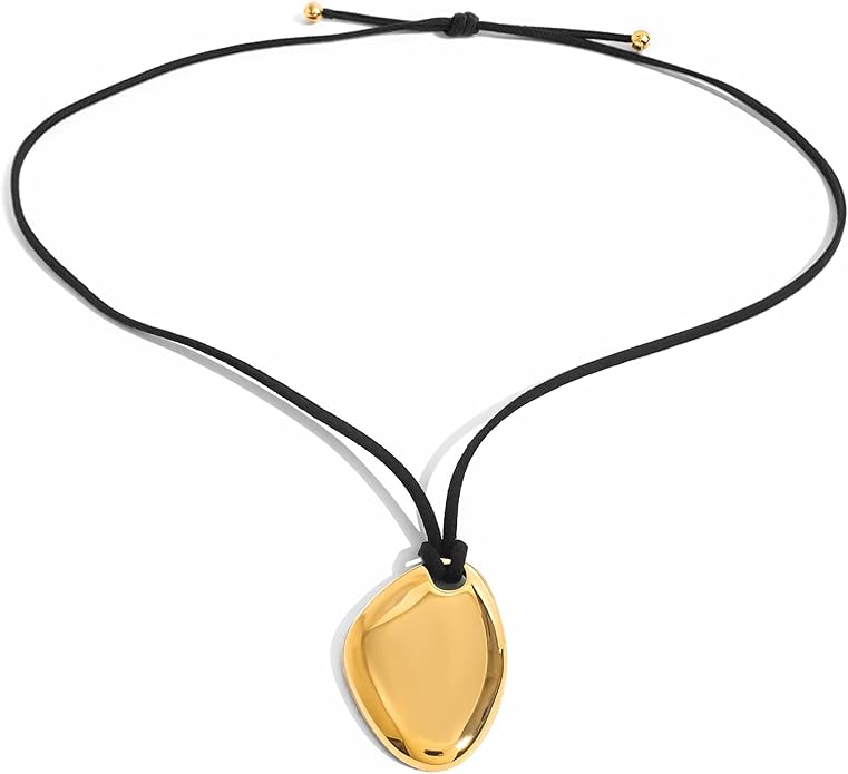Chunky Gold Necklace with Star Pendant for Women,18K Gold Plated Stainless Steel Sweatproof Non Tarnish Hypoallergenic Chain,Trendy Chunky Necklaces for Women,Star Necklace Fashion Statement Jewelry