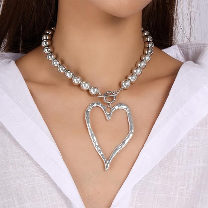 Unique Big Chunky Gold Heart Beads Necklace for Women, Charm Large Thick Hollow Love Heart Pendant Beaded Chain Choker Necklaces Party Y2K Jewelry Gift