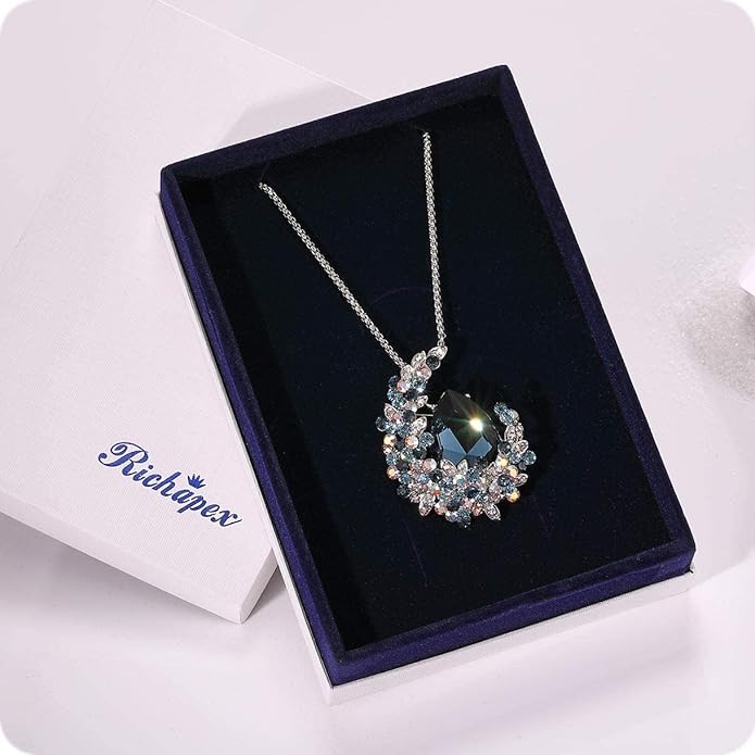 Richapex Elegant Crystal Tulip Rose Brooch Pin,Cubic Zirconia Fashion Crystal Jewelry Women's Brooch Pin