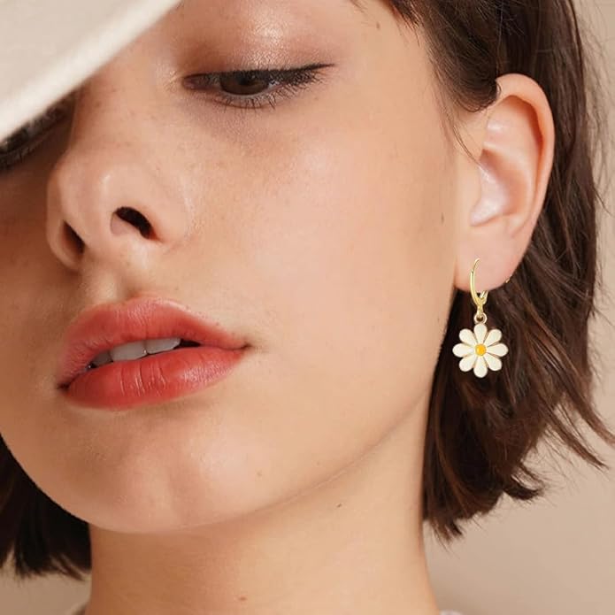 3 Pairs Daisy Huggie Hoop Earrings for Women Flower Dangle Drop Earrings Hypoallergenic Cute Sunflower Jewelry Gifts White Hot Pink Blue