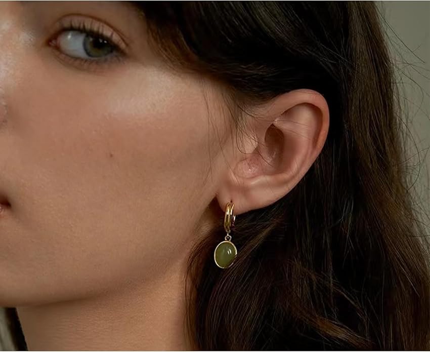 DISTANT DRUMS Simple Natural Green Aventurine Stone Jewelry Set for Women,Hoop Earrings,Bracelet,Necklace,18K Gold-plated Spiritual Gift,Fortunate Stone Jewelry,Choker
