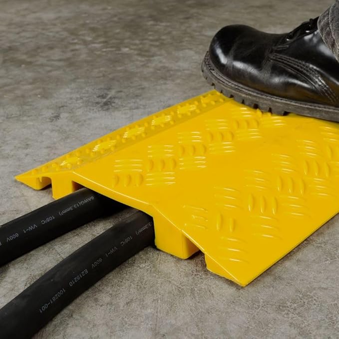 Guardian High Traffic Pedestrian Light Equipment Drop-Over Cable Cover Ramp
