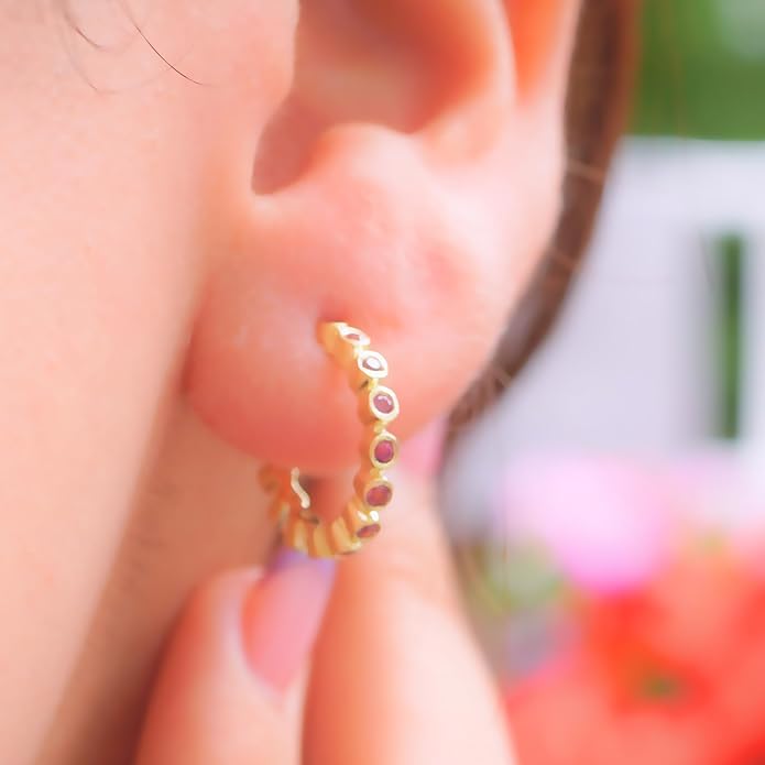 Gold Hoop Earrings for Women – Brass 18k Gold Plated Round Hoop Earrings, Lightweight Gold Plated Fashion Jewelry, Elegant Statement Earrings for Party & Daily Wear
