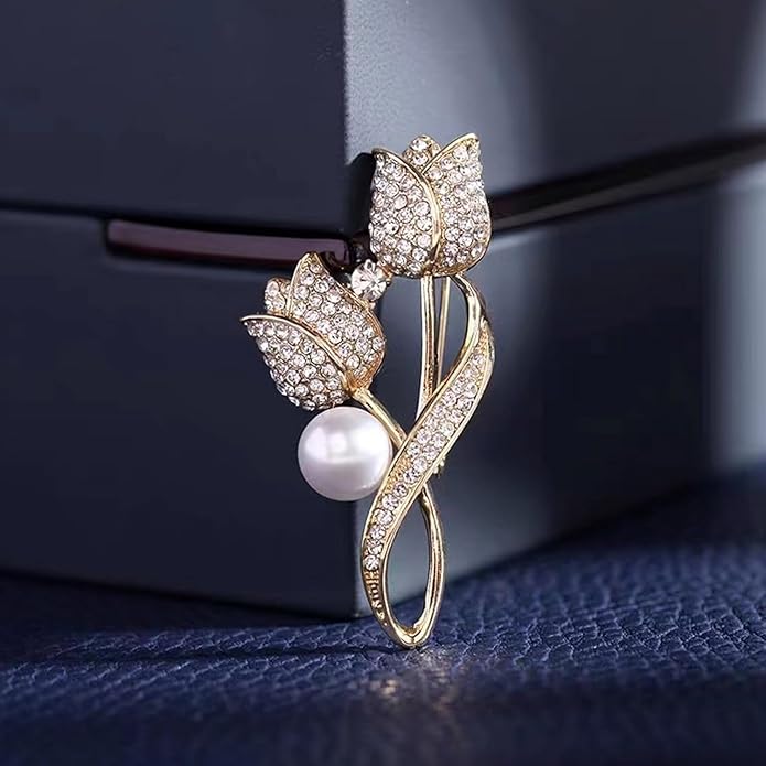 Crystal Pearl Flower Brooches Pins Fashion Beautiful Created Rhinestone Floral Brooch Good Idea for Party Dance Wedding Banquet for Elegant Women Girl