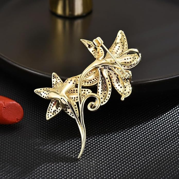 Flower Brooch Pin Rhinestones Pearl Flower Brooches Floral Pin Jewelry for Women Girls