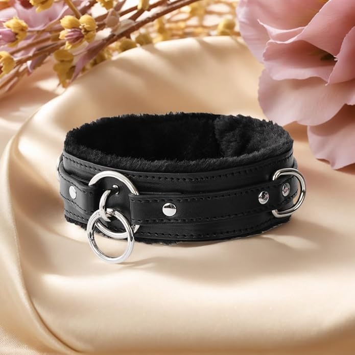 Choker Collar for Women, Gothic Punk Neckace Fashion Jewerly Adjustable Leather Collar with Alloy Buckle