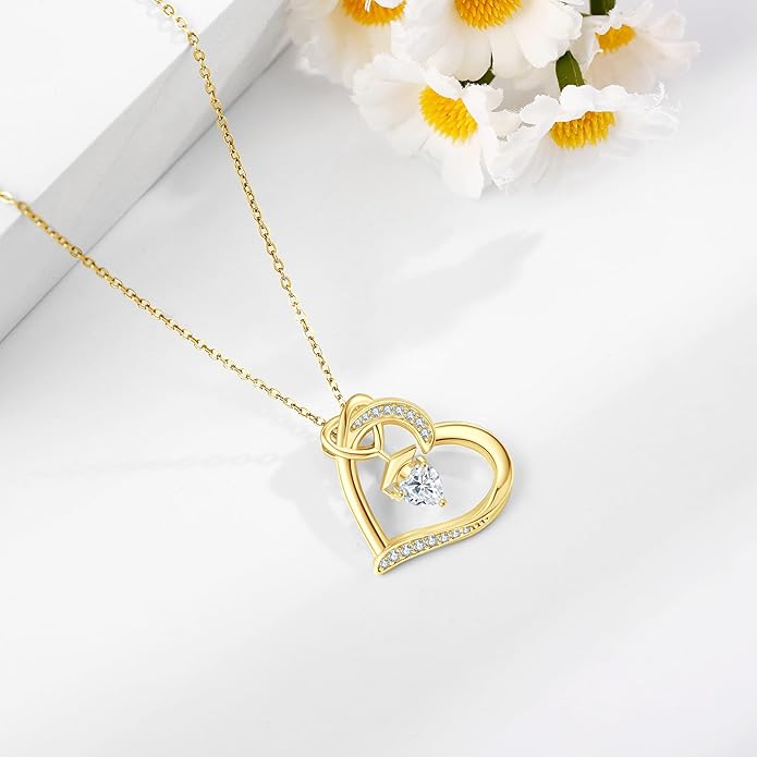 YAFEINI Graduation Necklace S925 Sterling Silver Bachelor Cap Necklaces Class of 2025 Heart Pendant College High School Graduation Gifts for Women Mom Wife