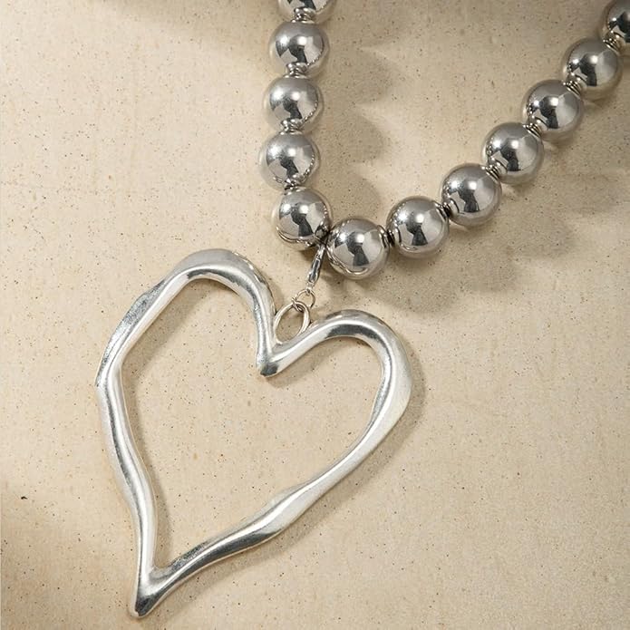 Unique Big Chunky Gold Heart Beads Necklace for Women, Charm Large Thick Hollow Love Heart Pendant Beaded Chain Choker Necklaces Party Y2K Jewelry Gift