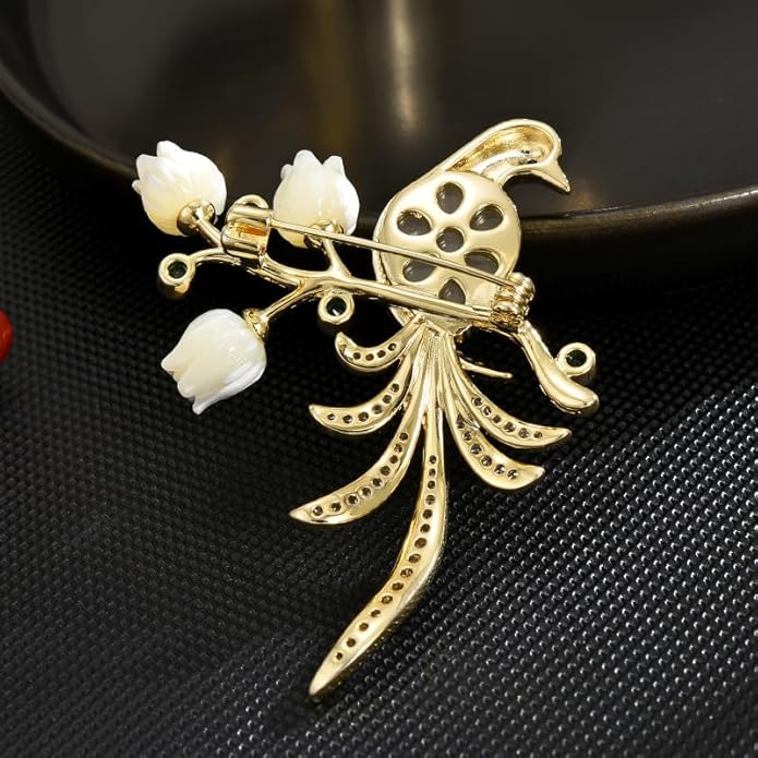 Animal Brooch for Women Rhinestone Brooch Pin 18k Gold Plated Animal Lapel Pin Fashion Jewelry Gift for Mom Wife