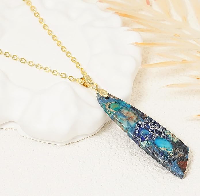 Nature Stone Necklaces for Women Boho Pendant Necklace 18K Gold Chain Necklaces