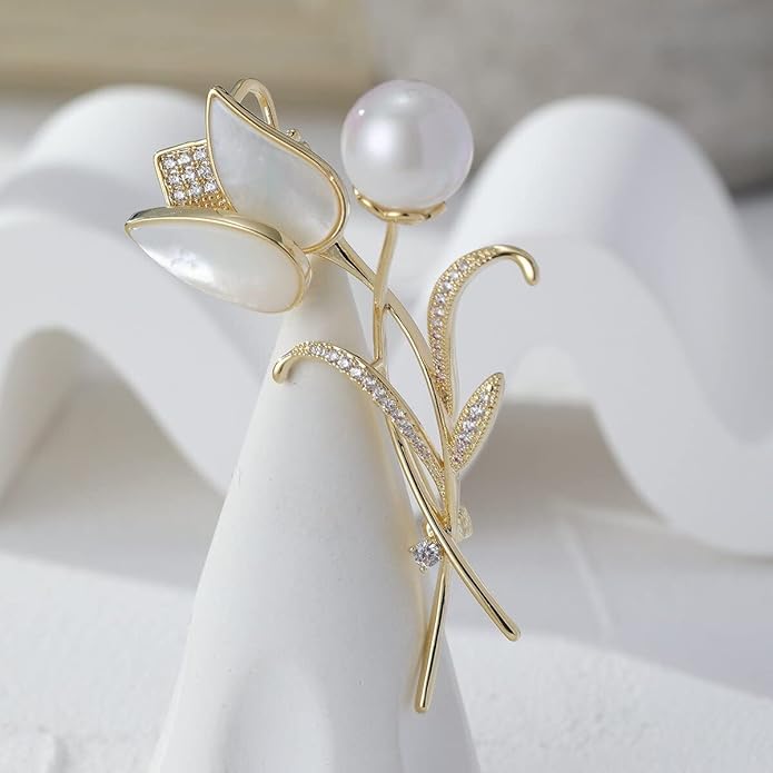 Rhinestone Flower Brooch Austrian Crystal Flower Pin 18k Gold Plated Floral Brooch Lapel Pin Jewelry Mother's Day Birthday Gifts for Mom Wife