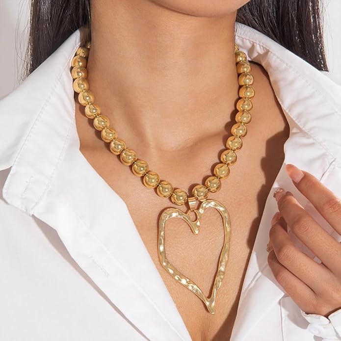 Unique Big Chunky Gold Heart Beads Necklace for Women, Charm Large Thick Hollow Love Heart Pendant Beaded Chain Choker Necklaces Party Y2K Jewelry Gift
