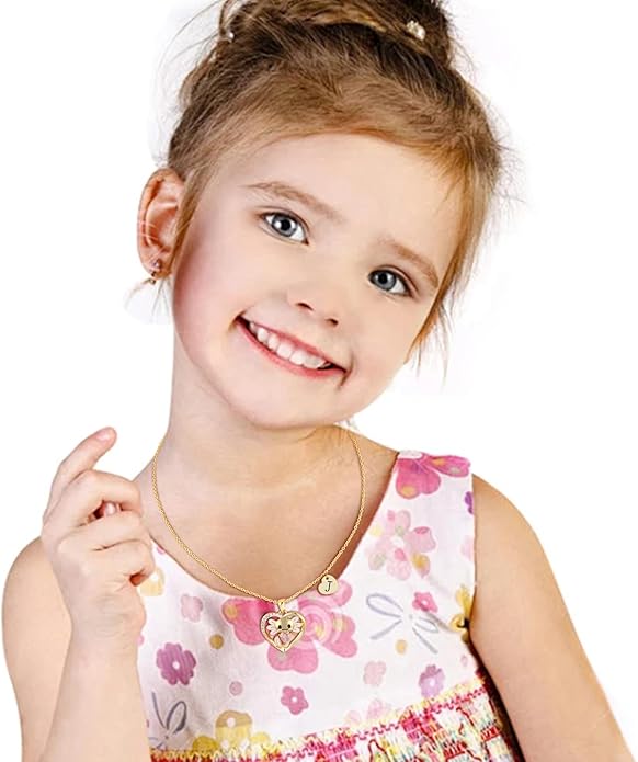 C-leen Axolotl Valentines Day Gifts for Her, 14K Gold Plated Axolotl Initial Necklace Cute Heart Initial Pendant Necklaces Birthday Valentines Day Gifts for Kids Girls Women
