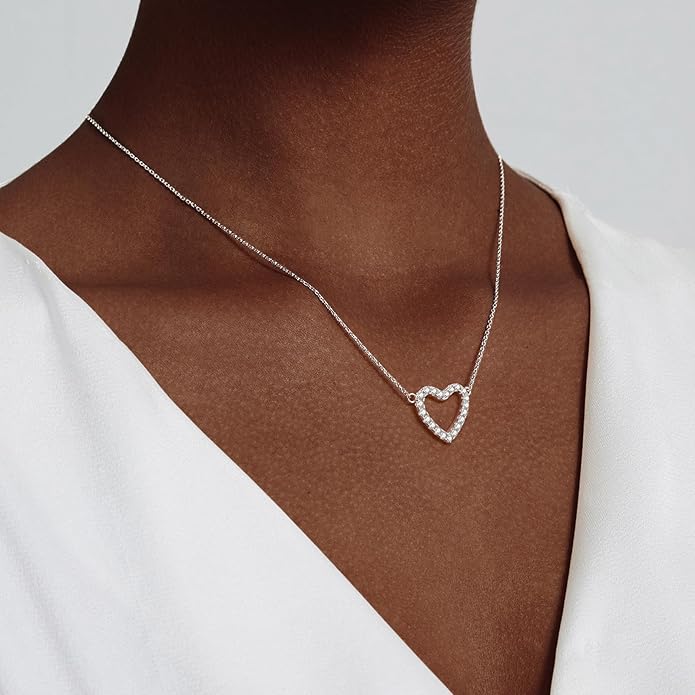 Heart Necklace for Women Gold/Silver Plated Trendy Heart Choker Lover Pendant Hypoallergenic Fashion Gold/Silver Necklace for Women Love Jewelry Gift for Women Girlfriend