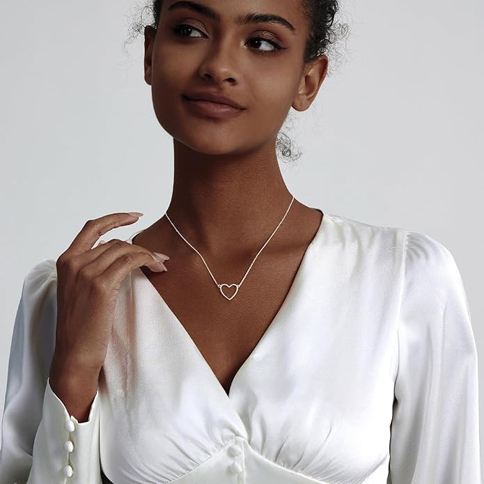Heart Necklace for Women Gold/Silver Plated Trendy Heart Choker Lover Pendant Hypoallergenic Fashion Gold/Silver Necklace for Women Love Jewelry Gift for Women Girlfriend