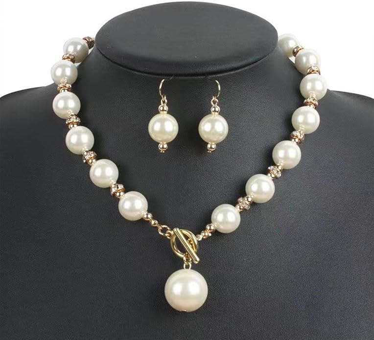 Chunky Pearl Necklaces for Women Gold Pearl Choker Necklace and Earrings Set Pearls Set Jewelry for Women
