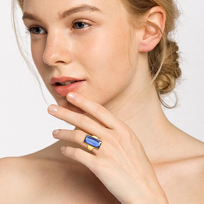 VNOX Vintage Fashion Stainless Steel Gold Plated Rectangular Black Glass Crystal Cocktail Statement Onyx Ring for Women