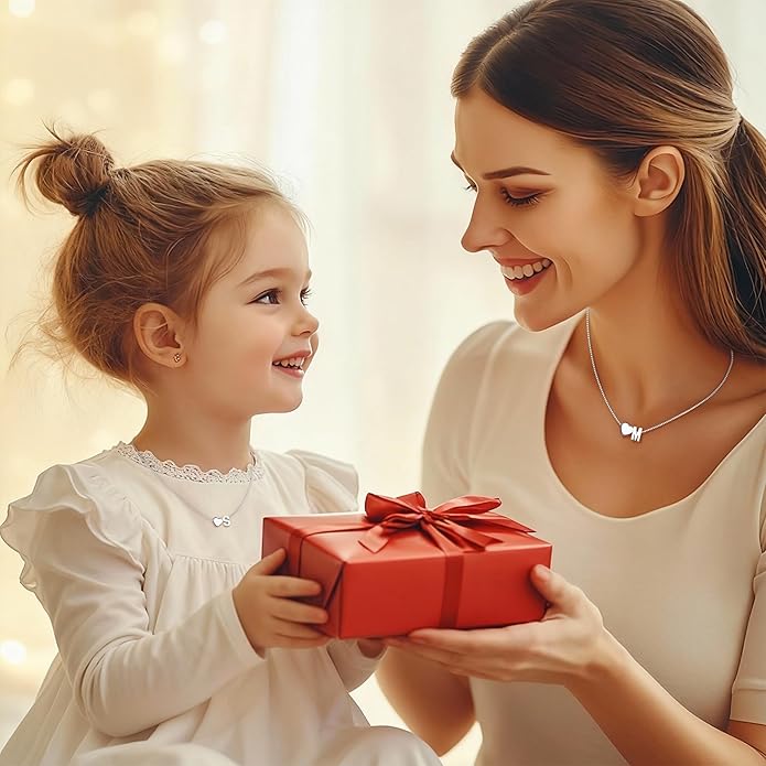 Valentines Day Gifts for Kids Women Teen Girls, 18K Gold Plated Letter A-Z Heart Initial Necklaces for Women Teen Girls Trendy Stuff Birthday Valentines Gifts for Her Mom Wife Jewelry