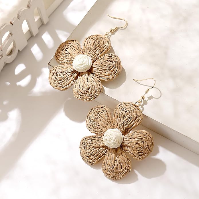 Handmade Raffia Hoop Earrings Statement Tropical Bohemian Straw Dangle Earrings Natural Rattan Vacation Style Round Earrings for Women Summer Beach Party Essential Jewelry