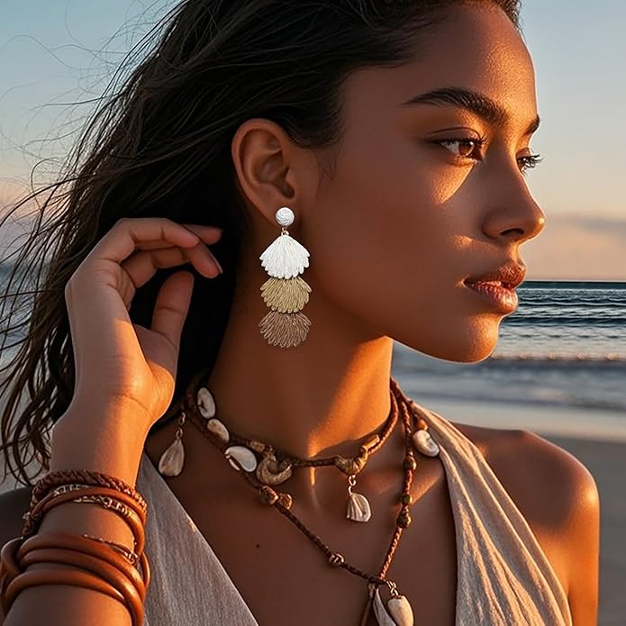Raffia Dangle Earrings for Women - Boho Statement Rattan Drop Jewelry with Shell Design, Lightweight Summer Beach Trendy Accessories