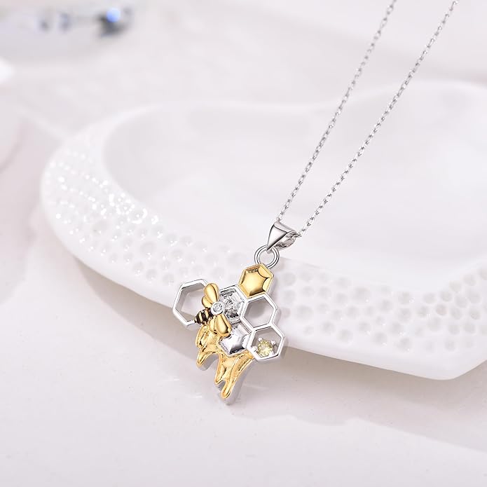 Flower Necklace Tulip/Sunflower/Daisy/Bee Pendant Necklaces Jewelry for Women Mom Gifts