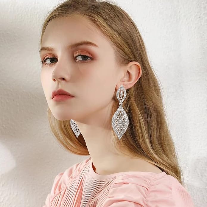 Elegant Rhinestone Dangle Earrings Crystal Wedding Bridal Long Dangling Drop Earrings Chandlier Earrings for Women Bridesmaid