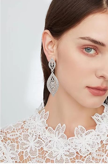 Elegant Rhinestone Dangle Earrings Crystal Wedding Bridal Long Dangling Drop Earrings Chandlier Earrings for Women Bridesmaid