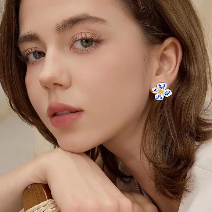 Clip on Earrings Women, 14K Gold Plated Earrings for Sensitive Ears, Fashion Women's Earrings Jewelry Birthday Gift for Wife Grandma Daughter Girls on Christmas Thanksgiving